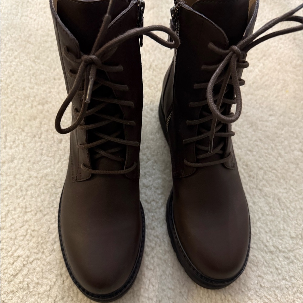 Eileen Fisher Coin Boot size 7.5